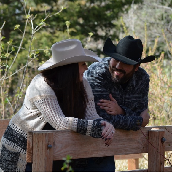 ☆ meet your posher ☆ - Picture 2 of 16